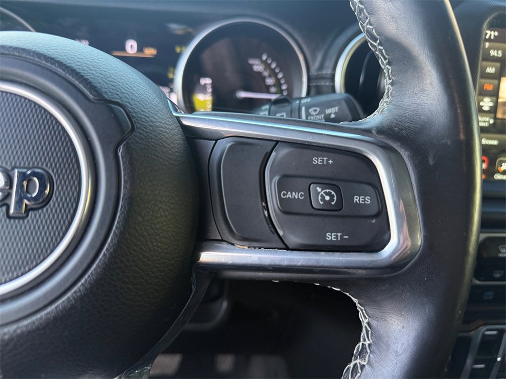 Used 2022 Jeep Wrangler Unlimited Sahara image 23