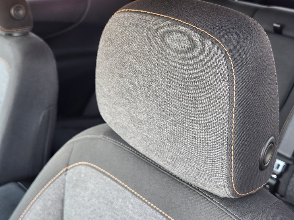 Used 2023 Chevrolet Equinox LT w/ LPO, Floor Liner Package AWD/4WD image 15