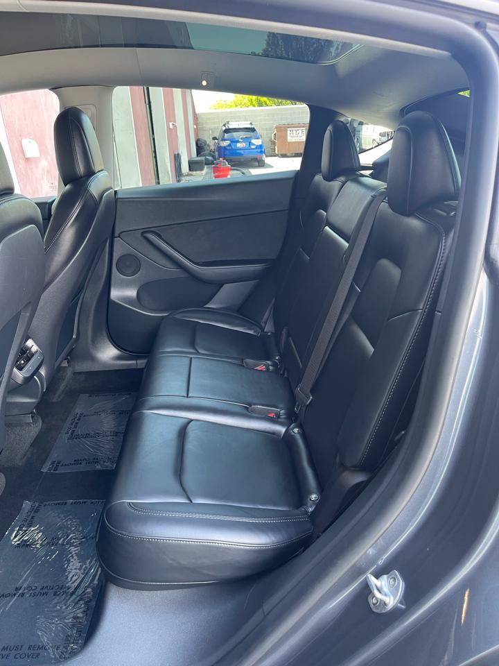 Used 2022 Tesla Model Y Performance AWD/4WD image 12