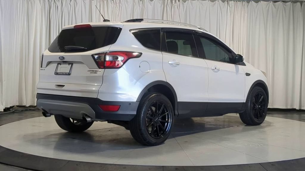 Used 2017 Ford Escape Titanium w/ Equipment Group 301A AWD/4WD image 8