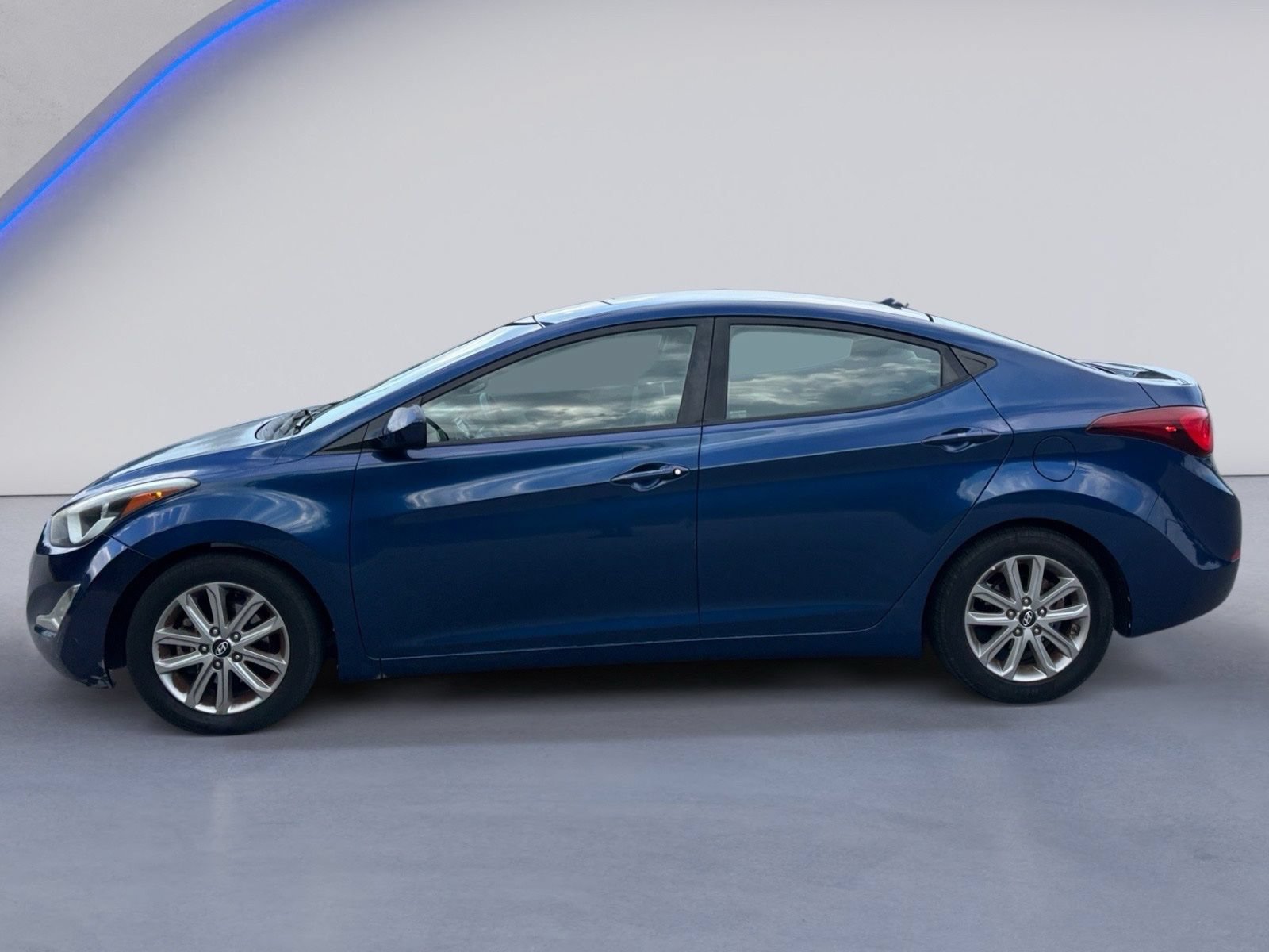 Used 2015 Hyundai Elantra SE w/ Option Group 02 FWD image 3