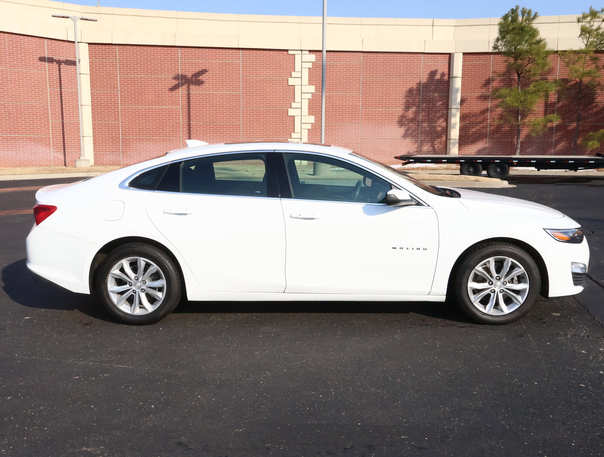 Used 2024 Chevrolet Malibu LT image 30