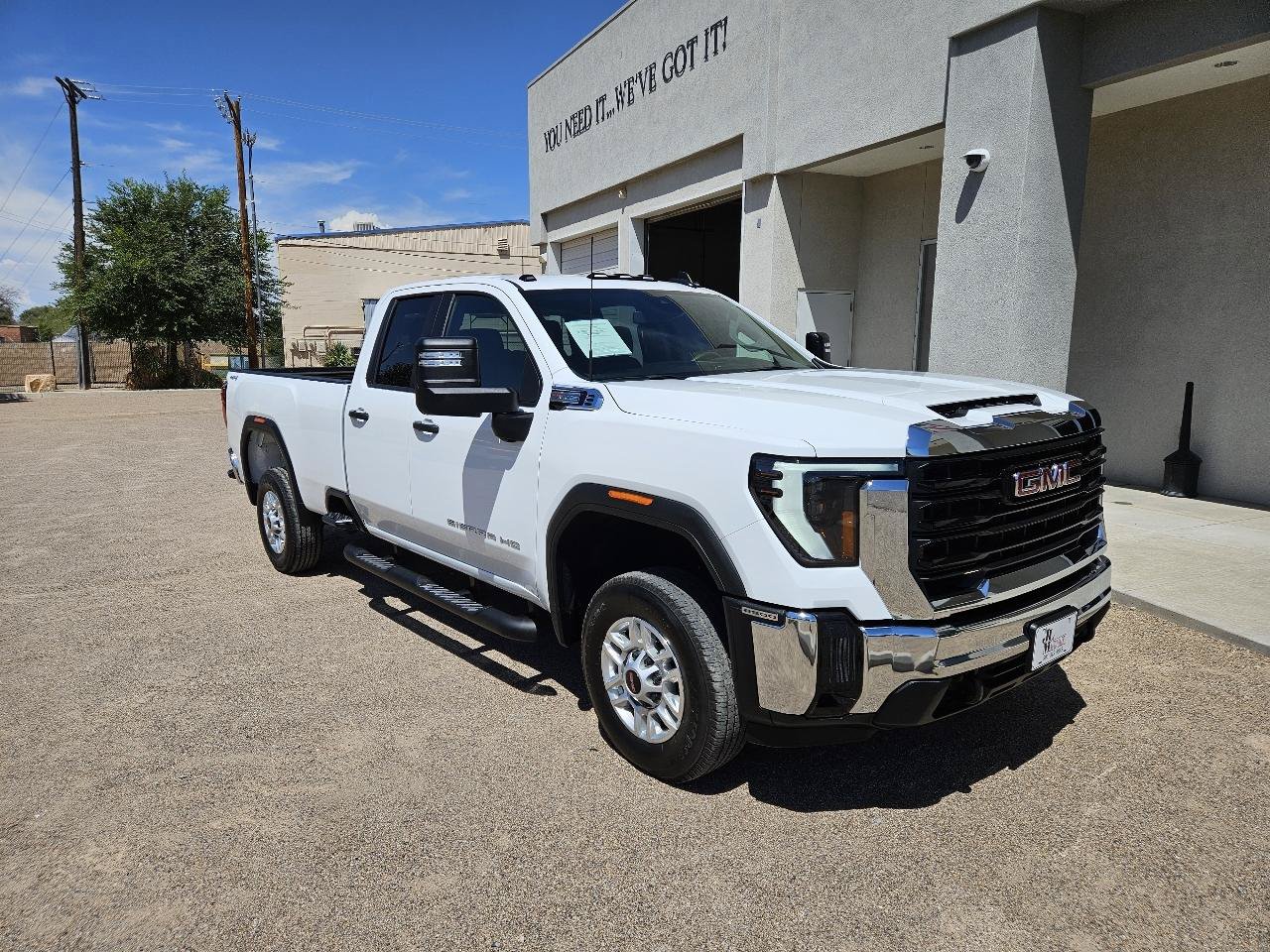 Used 2026 GMC Sierra 2500 Pro w/ Convenience Package AWD/4WD image 5