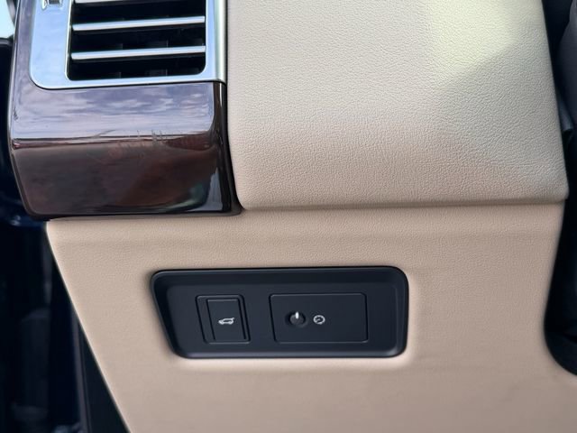 Used 2021 Land Rover Range Rover AWD/4WD image 25