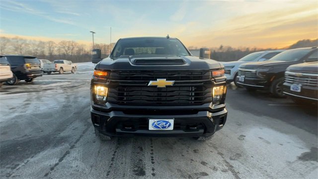 New 2026 Chevrolet Silverado 2500 Custom w/ Snow Plow Prep/Camper Package image 3