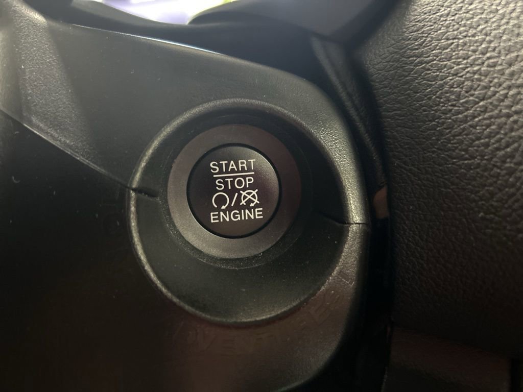 Used 2022 Jeep Renegade Latitude w/ Convenience Group image 29