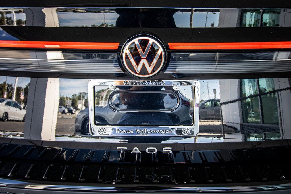New 2026 Volkswagen Taos S image 15