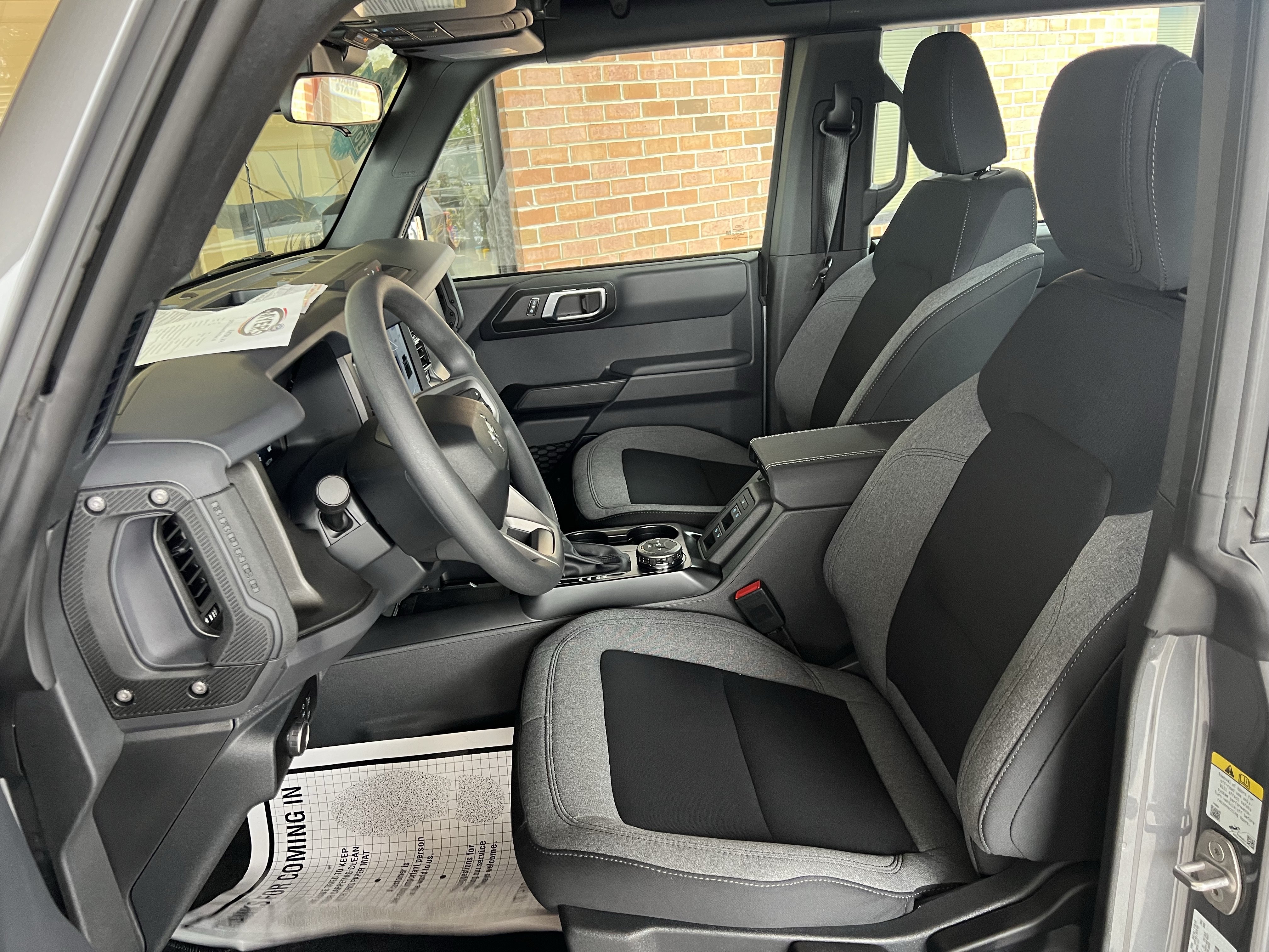 Used 2025 Ford Bronco 4-Door AWD/4WD image 16