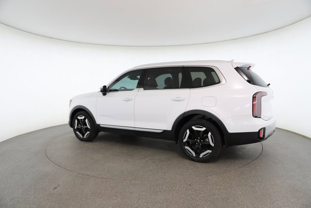 Used 2023 Kia Telluride EX w/ EX Captain's Chair Package image 9