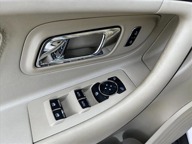 Used 2019 Ford Taurus Limited image 8