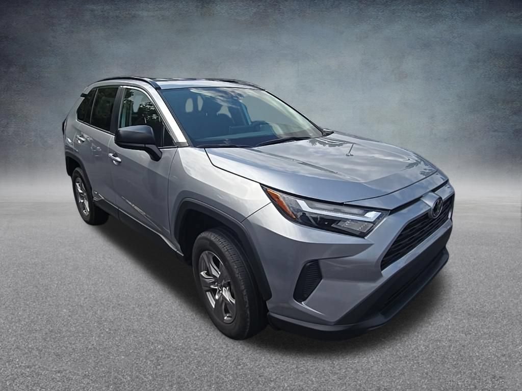 Used 2025 Toyota RAV4 LE AWD/4WD image 9
