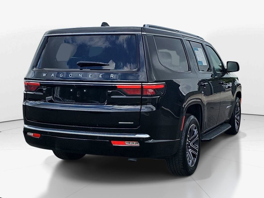 Used 2024 Jeep Wagoneer Series II w/ Flexible Seating Group image 5