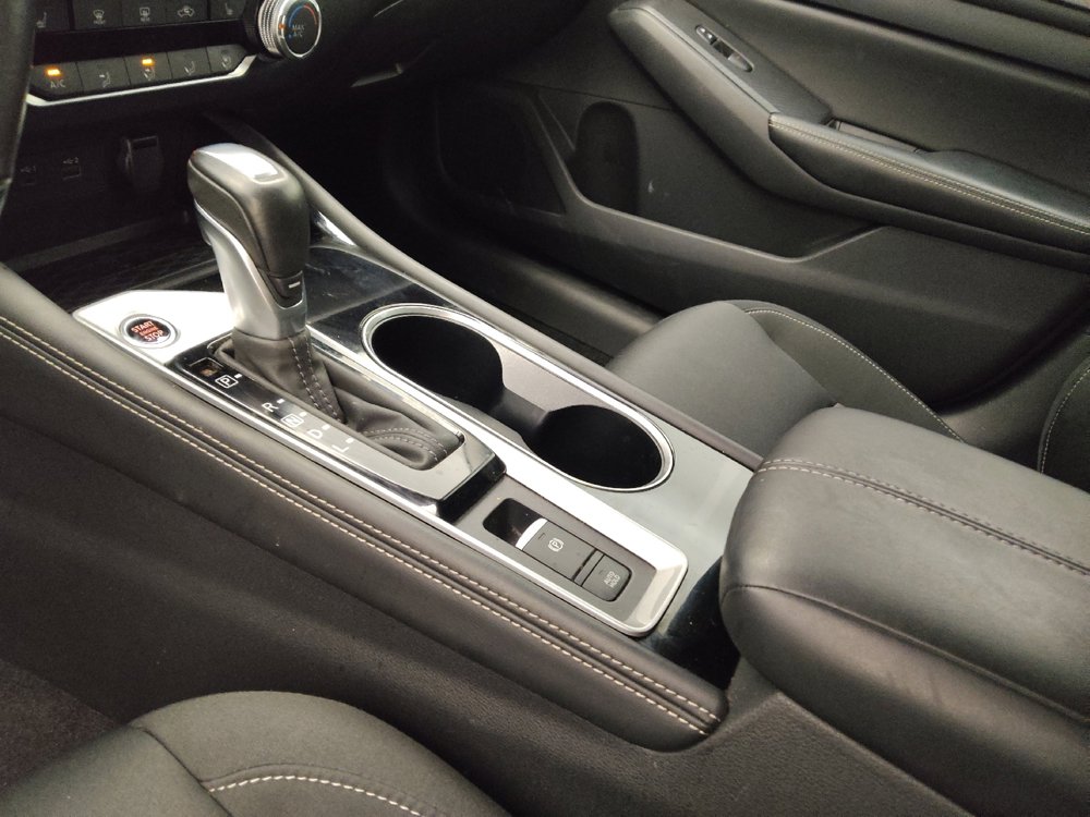 Used 2024 Nissan Altima 2.5 SV w/ SV Premium Package FWD image 26