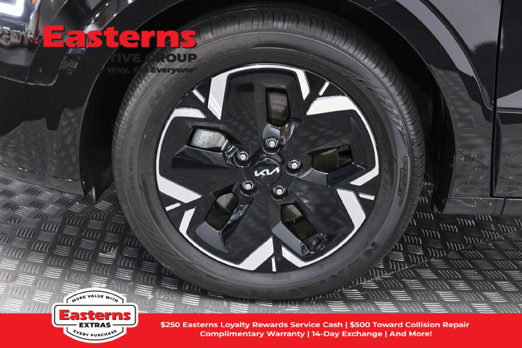 Used 2023 Kia Niro Wind w/ Wind Preserve Package FWD image 32