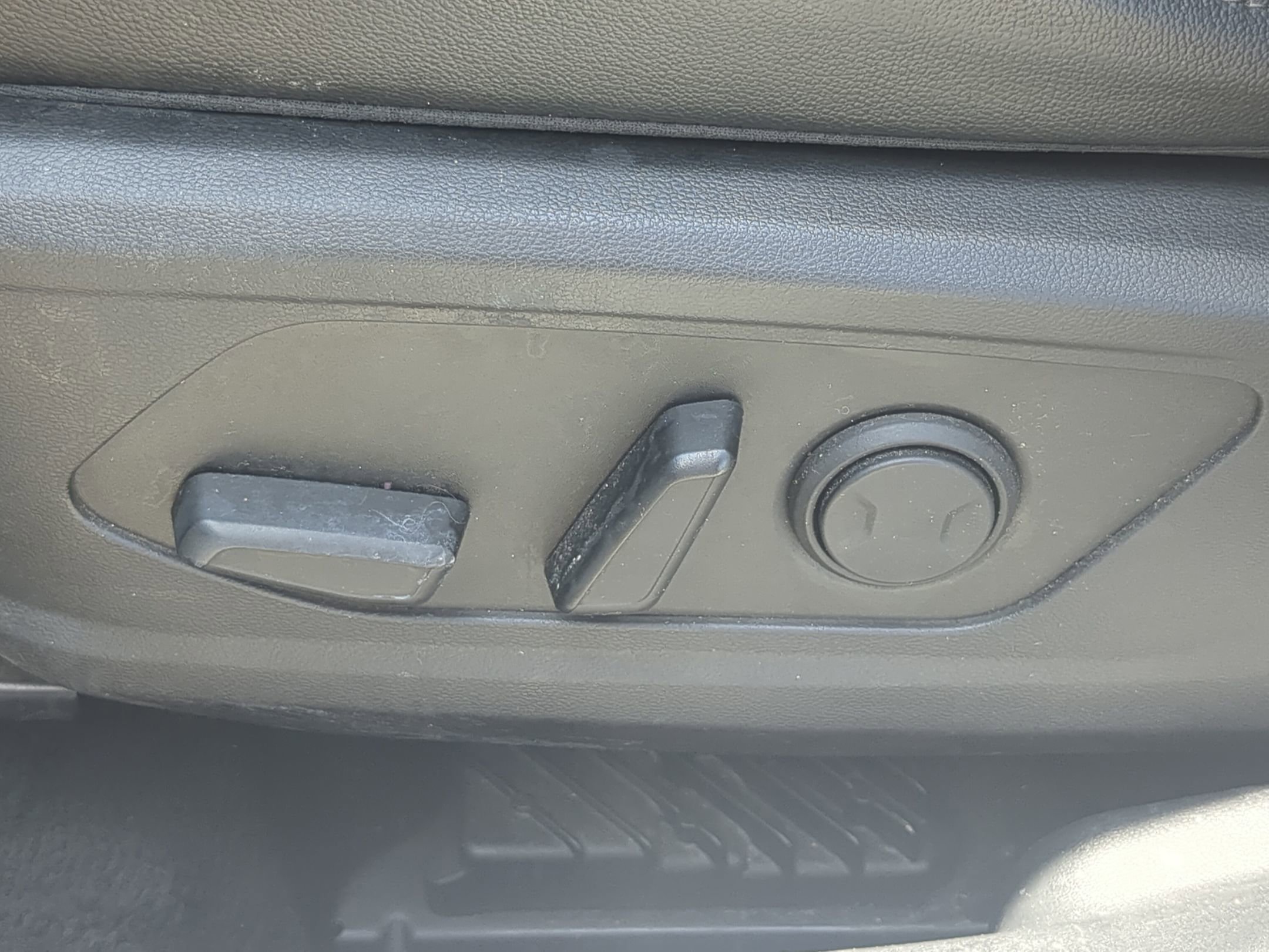 Used 2024 Hyundai Tucson Limited FWD image 17
