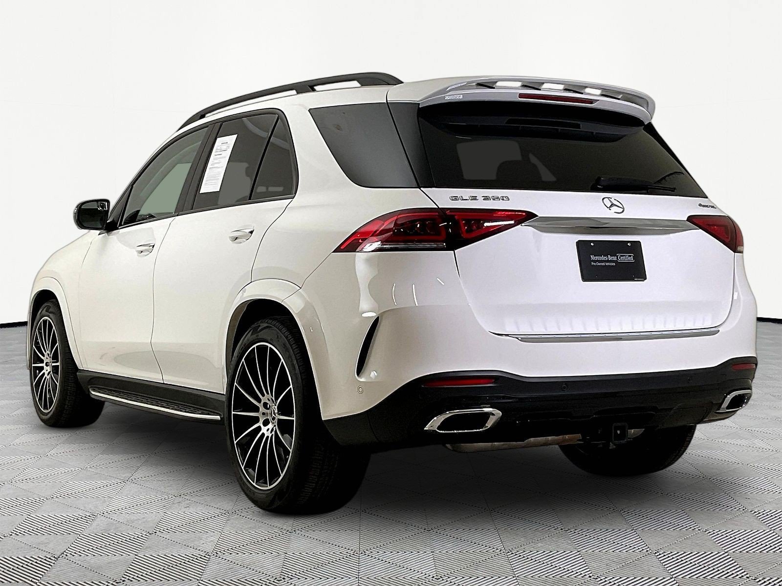 Used 2023 Mercedes-Benz GLE 350 4MATIC image 4
