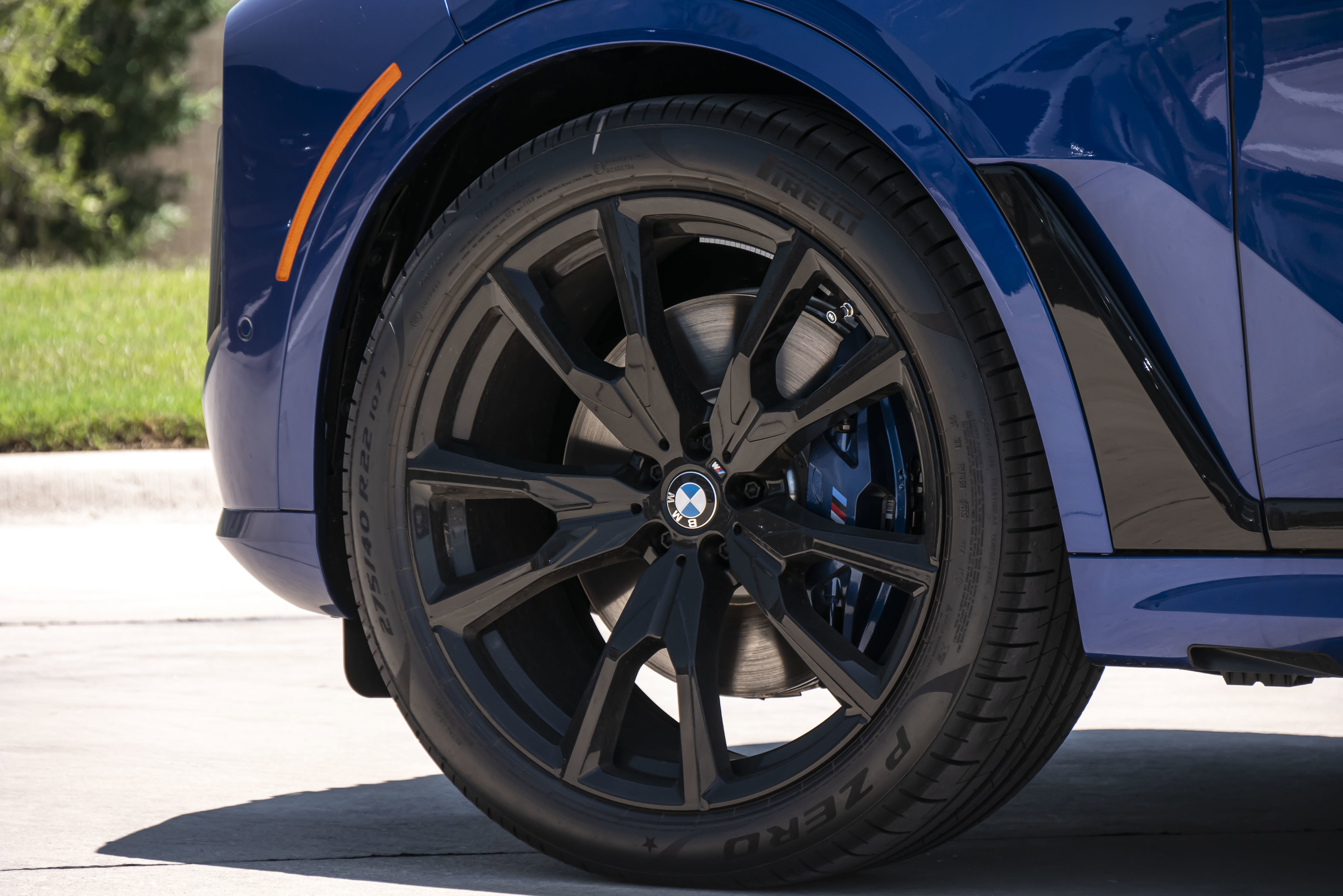 New 2026 BMW X7 M60i image 32