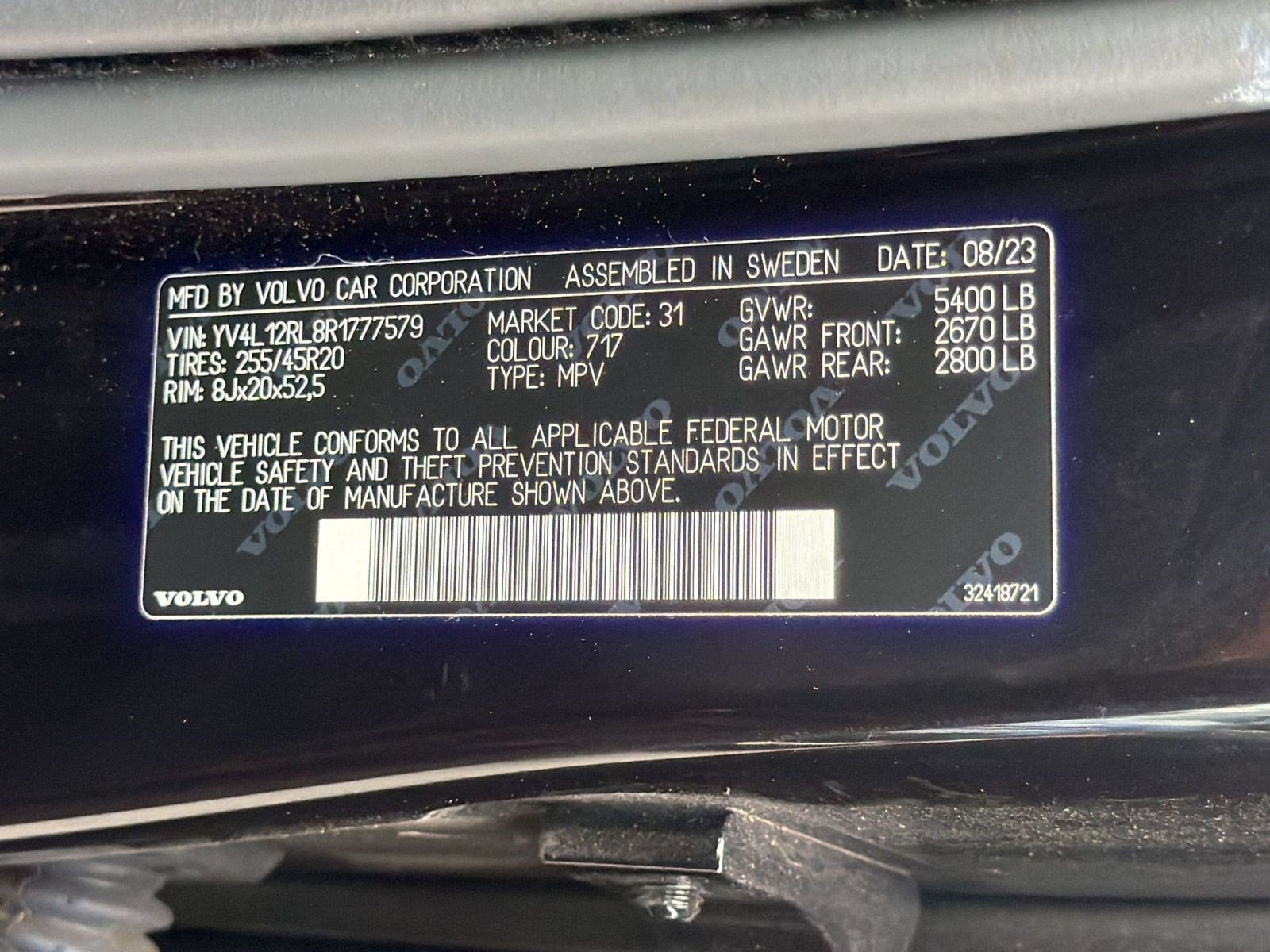 Certified 2024 Volvo XC60 B5 Plus w/ Protection Package Premier AWD/4WD image 26