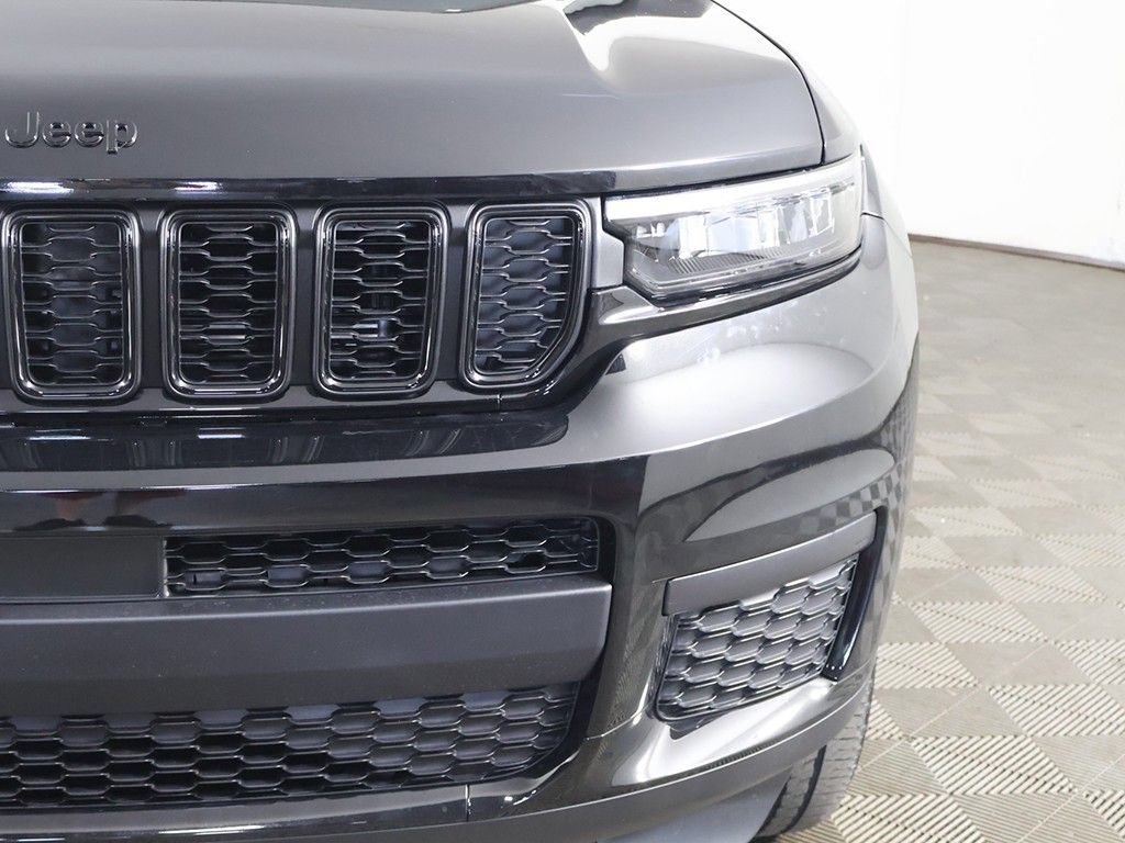 Used 2023 Jeep Grand Cherokee L Laredo AWD/4WD image 14