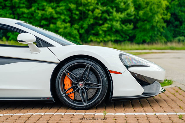 Used 2017 McLaren 570S Coupe RWD image 11