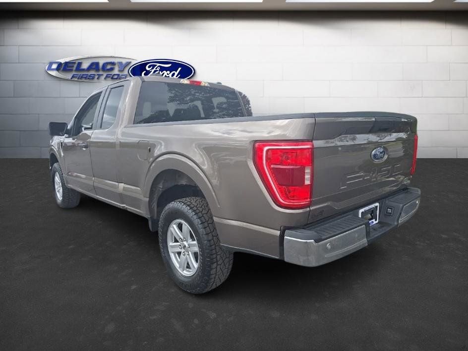 Used 2022 Ford F150 XLT image 3