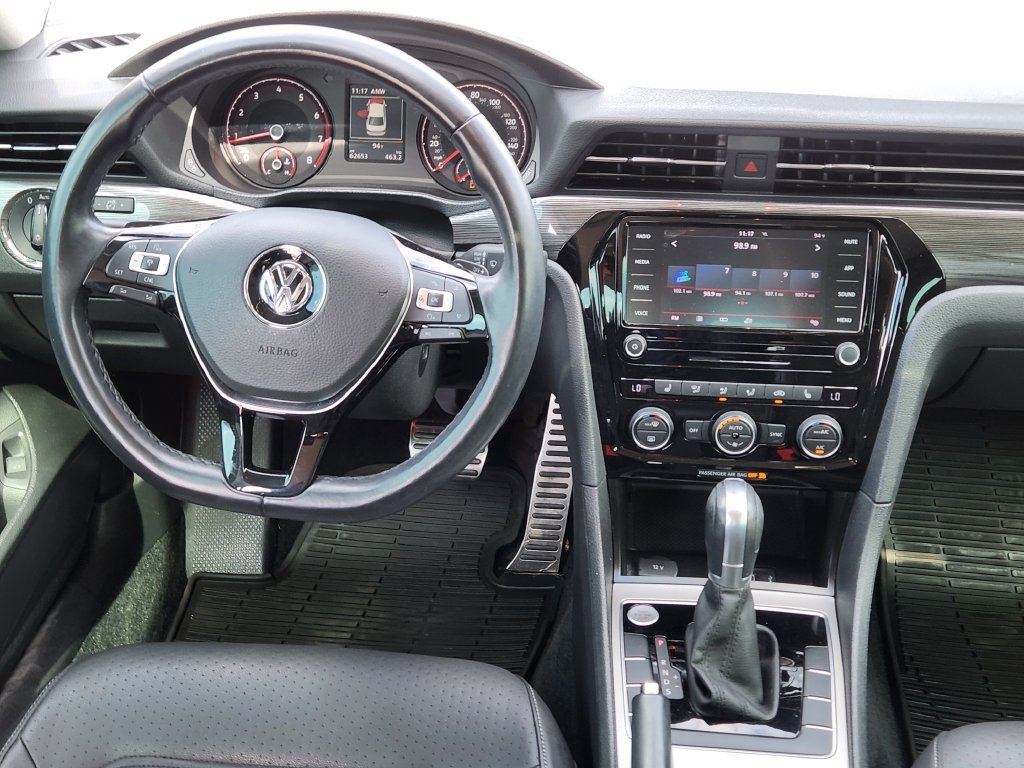 Used 2020 Volkswagen Passat 2.0T R-Line FWD image 12