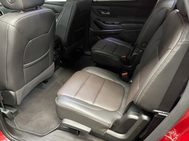 Used 2023 Chevrolet Traverse High Country image 17