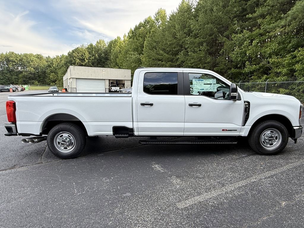 New 2026 Ford F350 XLT RWD image 8