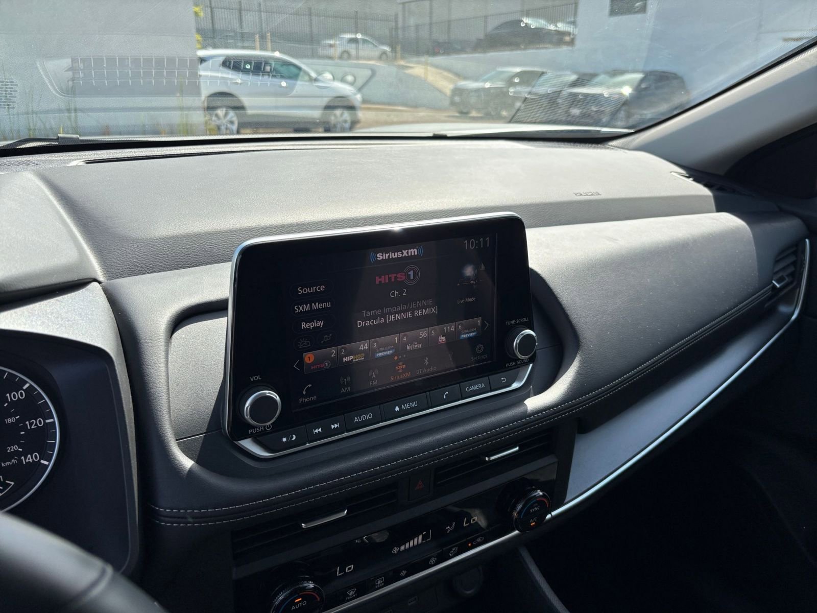 Used 2025 Nissan Rogue SV FWD image 20