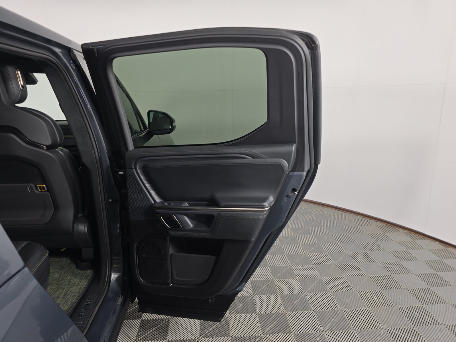 Used 2024 Rivian R1T Adventure Quad AWD/4WD image 19