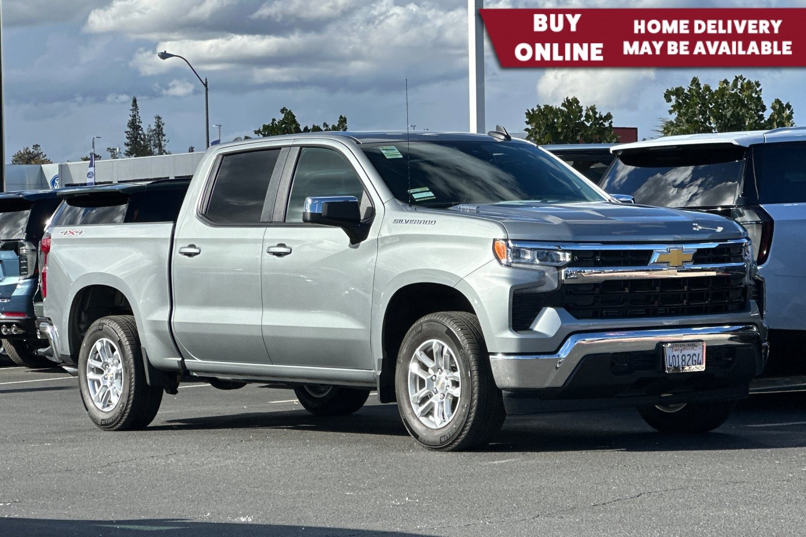 Used 2025 Chevrolet Silverado 1500 LT image 1