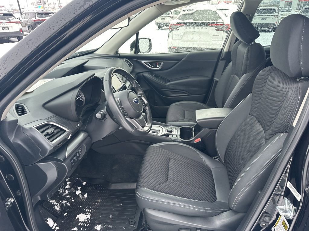 Used 2024 Subaru Forester Premium image 9