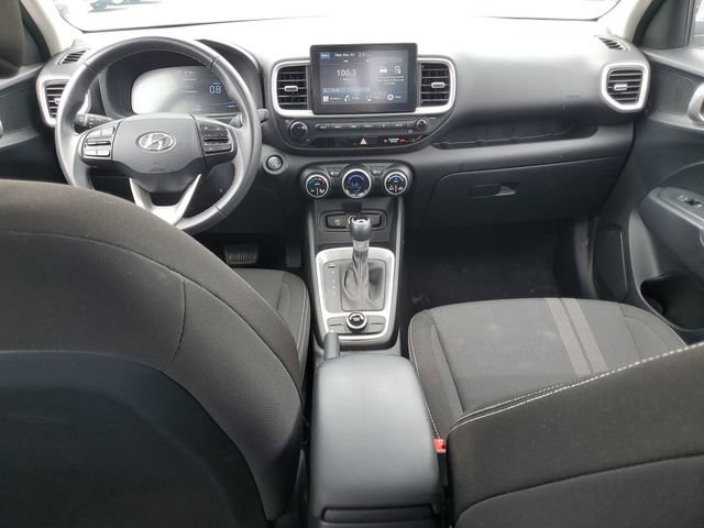Used 2025 Hyundai Venue SEL FWD image 20