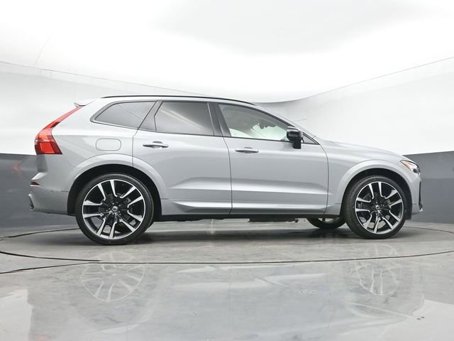 Used 2024 Volvo XC60 B5 Ultimate w/ Protection Package Premier image 40
