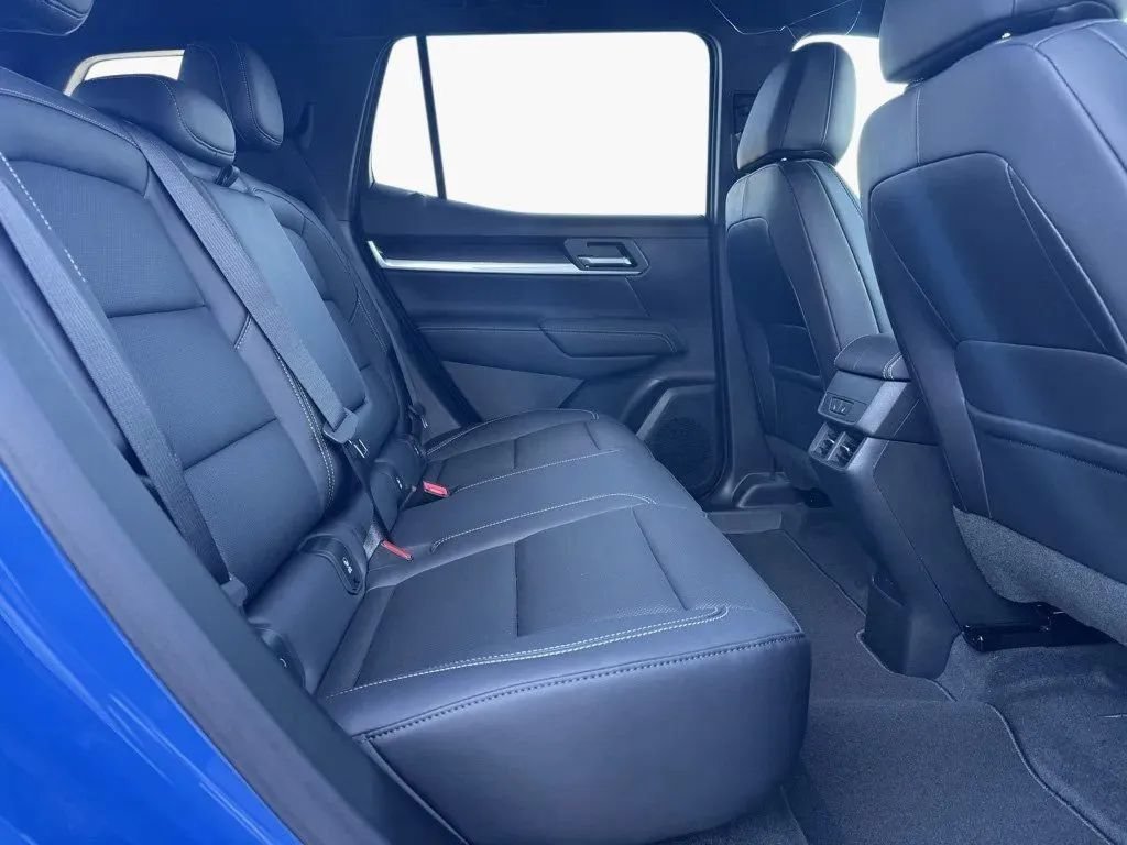 New 2026 GMC Terrain Elevation w/ Elevation Premium Package AWD/4WD image 16