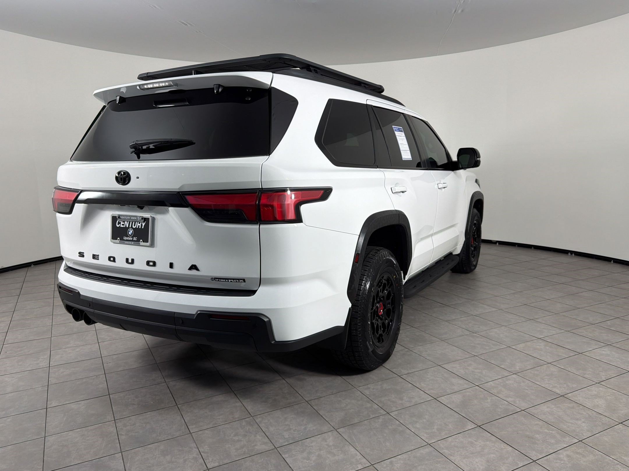 Used 2025 Toyota Sequoia TRD Pro AWD/4WD image 9