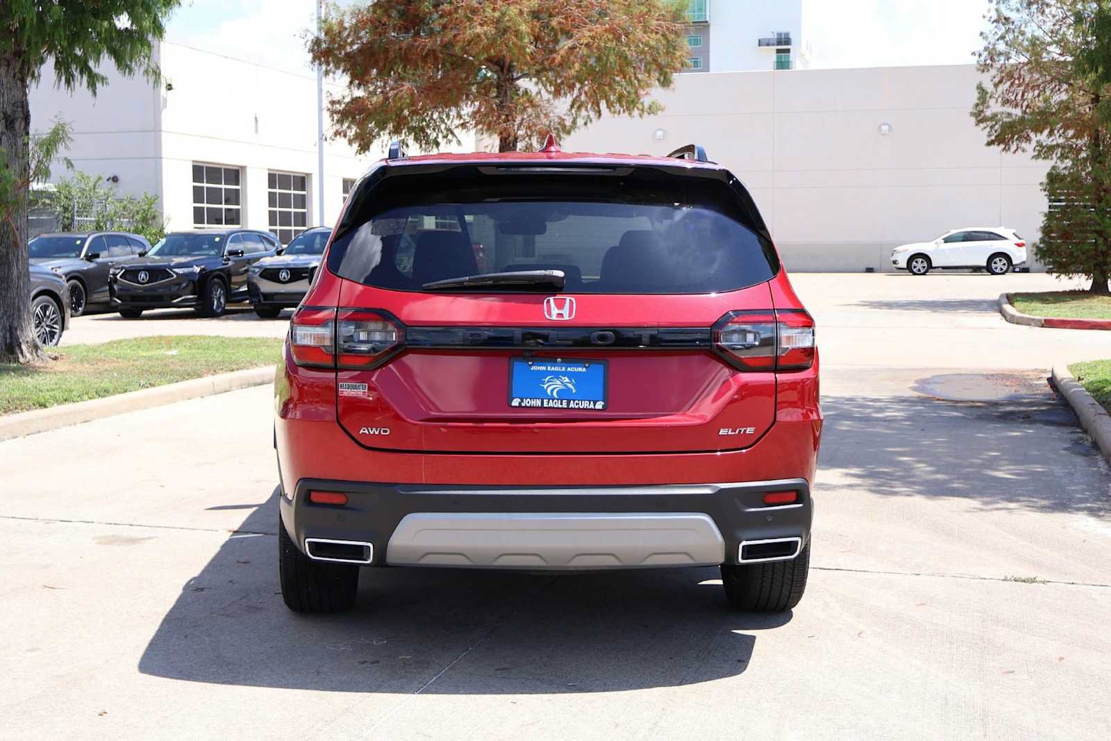Used 2025 Honda Pilot Elite image 5