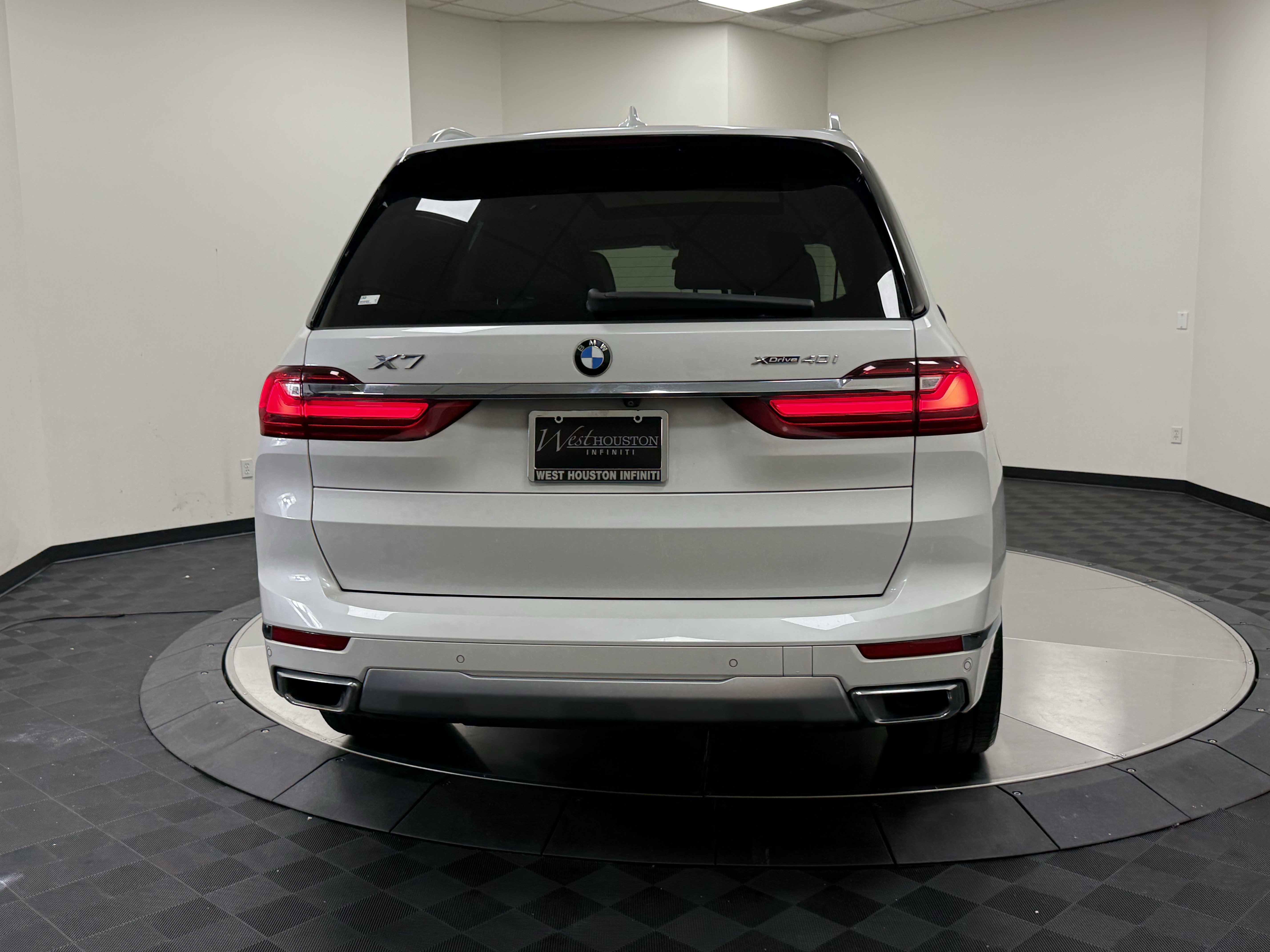 Used 2020 BMW X7 xDrive40i w/ Executive Package AWD/4WD image 6