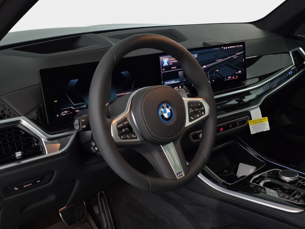 New 2026 BMW X5 xDrive50e w/ M Sport Package AWD/4WD image 16