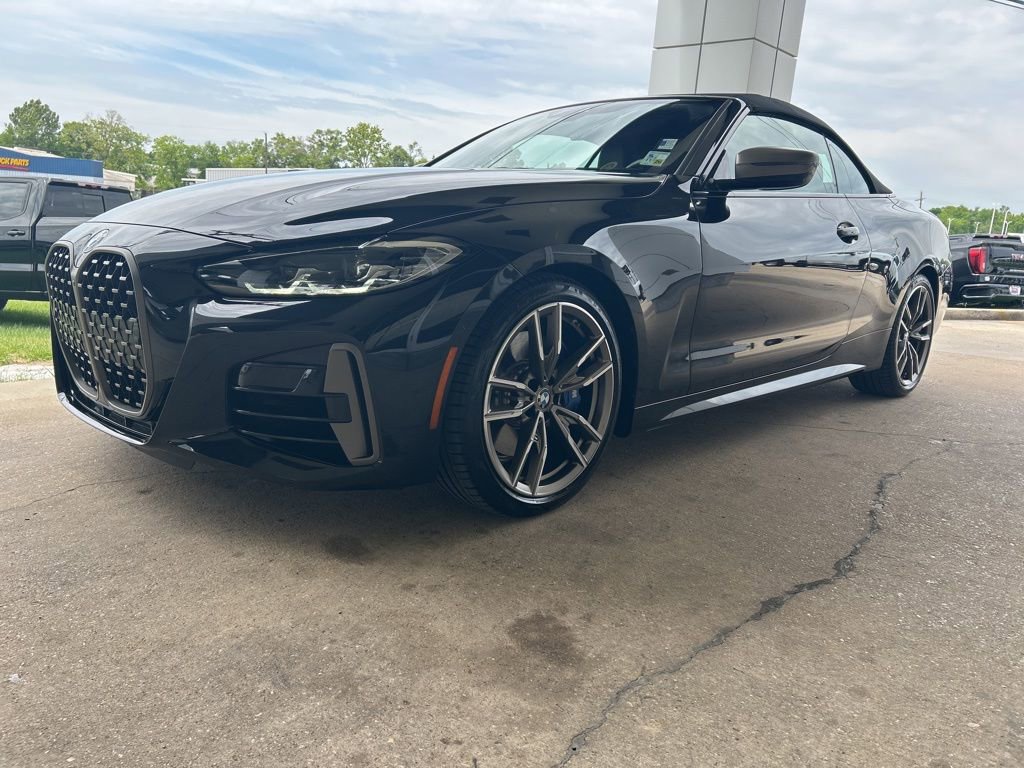 Used 2024 BMW M440i Convertible w/ Premium Package RWD image 4
