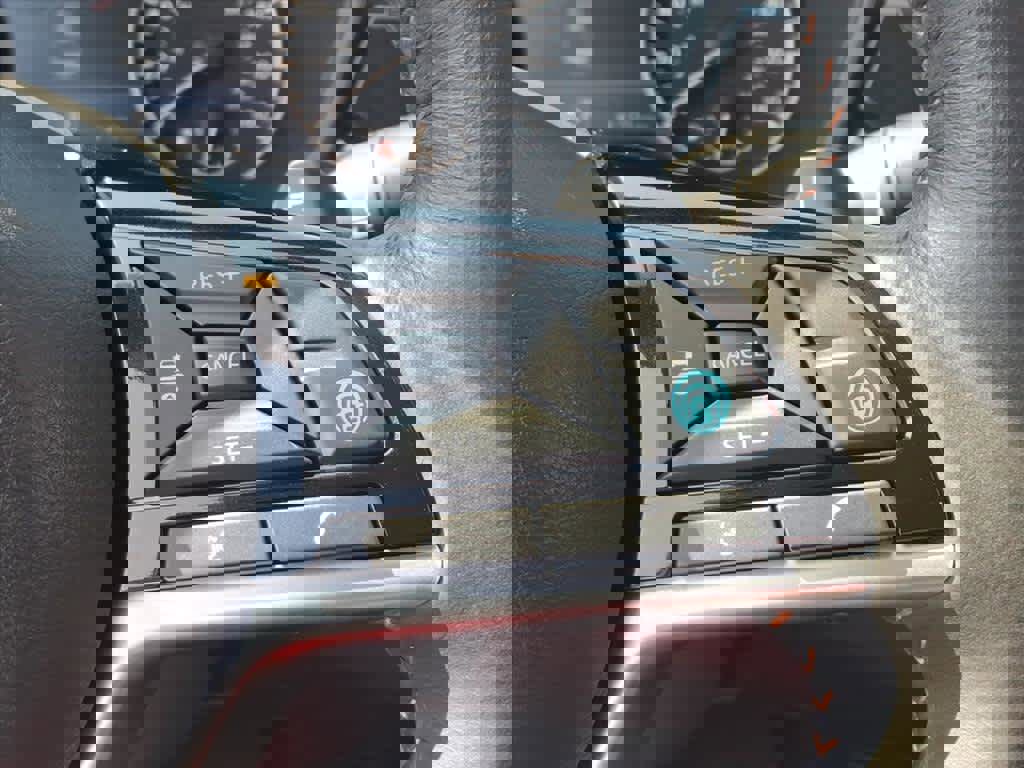 Certified 2024 Nissan Altima 2.0 SR image 8