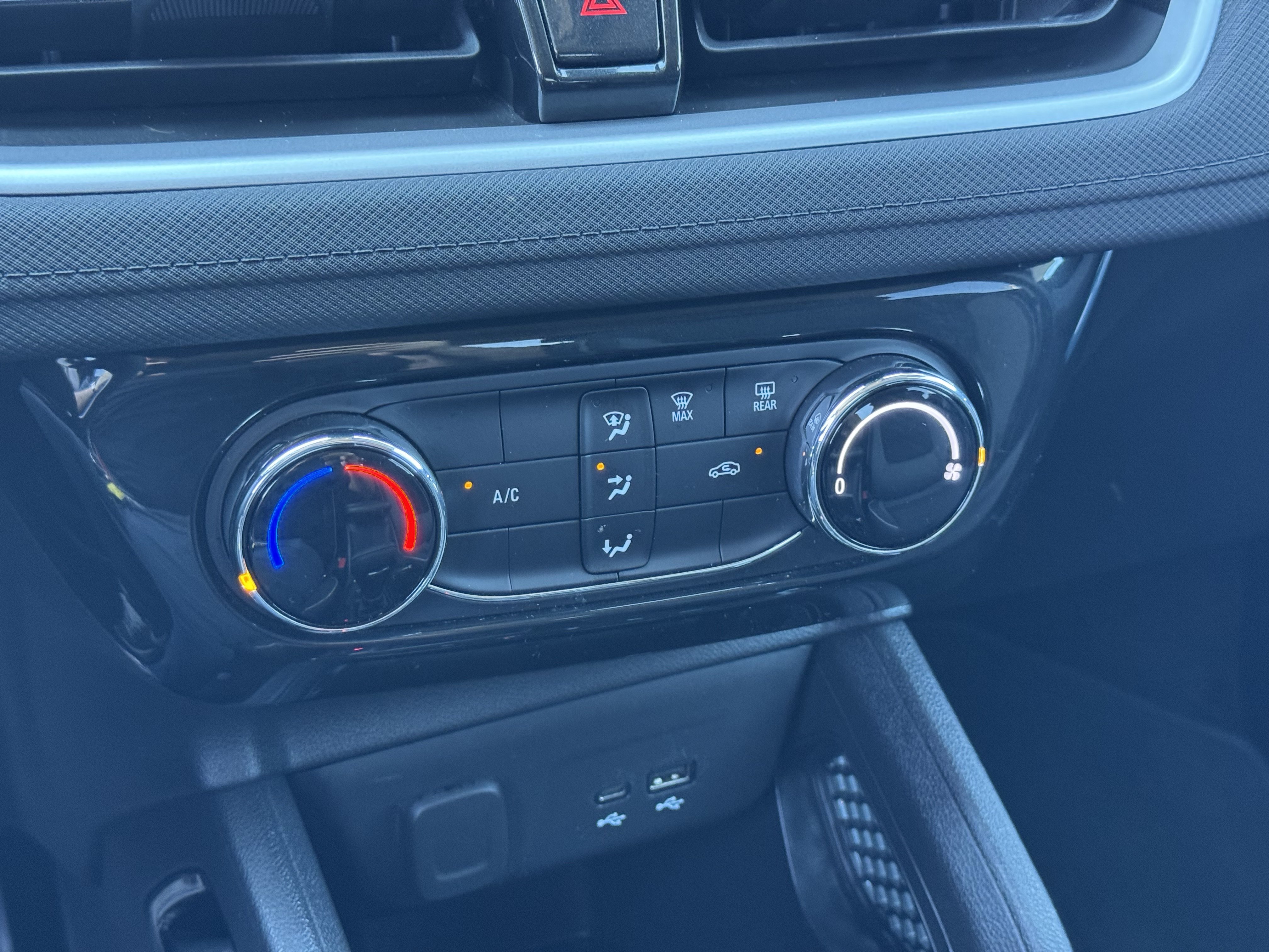 Certified 2024 Chevrolet TrailBlazer LT AWD/4WD image 27