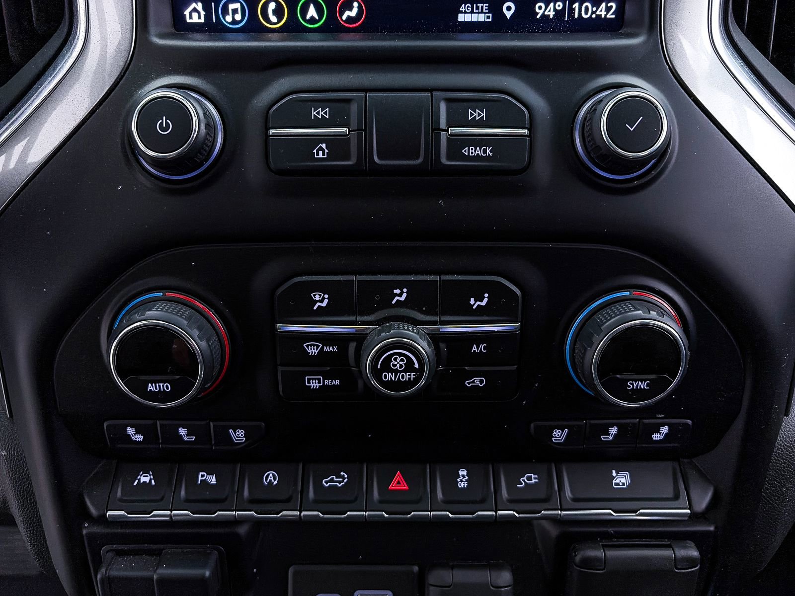 Used 2019 Chevrolet Silverado 1500 LTZ w/ LTZ Premium Package AWD/4WD image 26