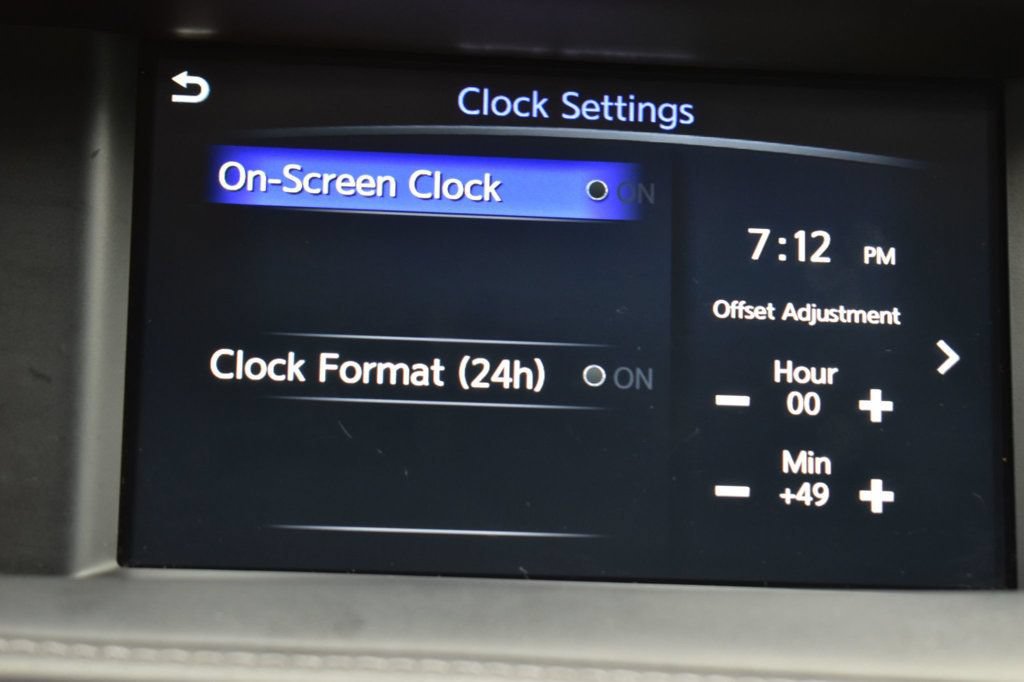 Used 2017 INFINITI QX30 AWD image 40