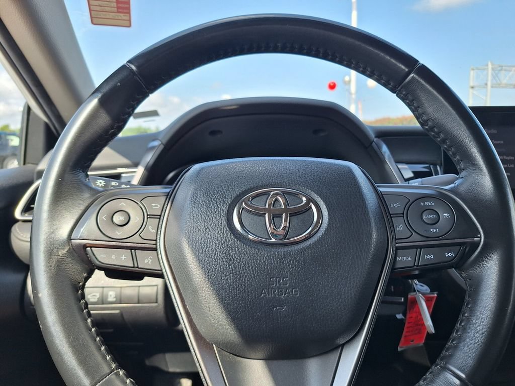 Used 2023 Toyota Camry SE FWD image 18