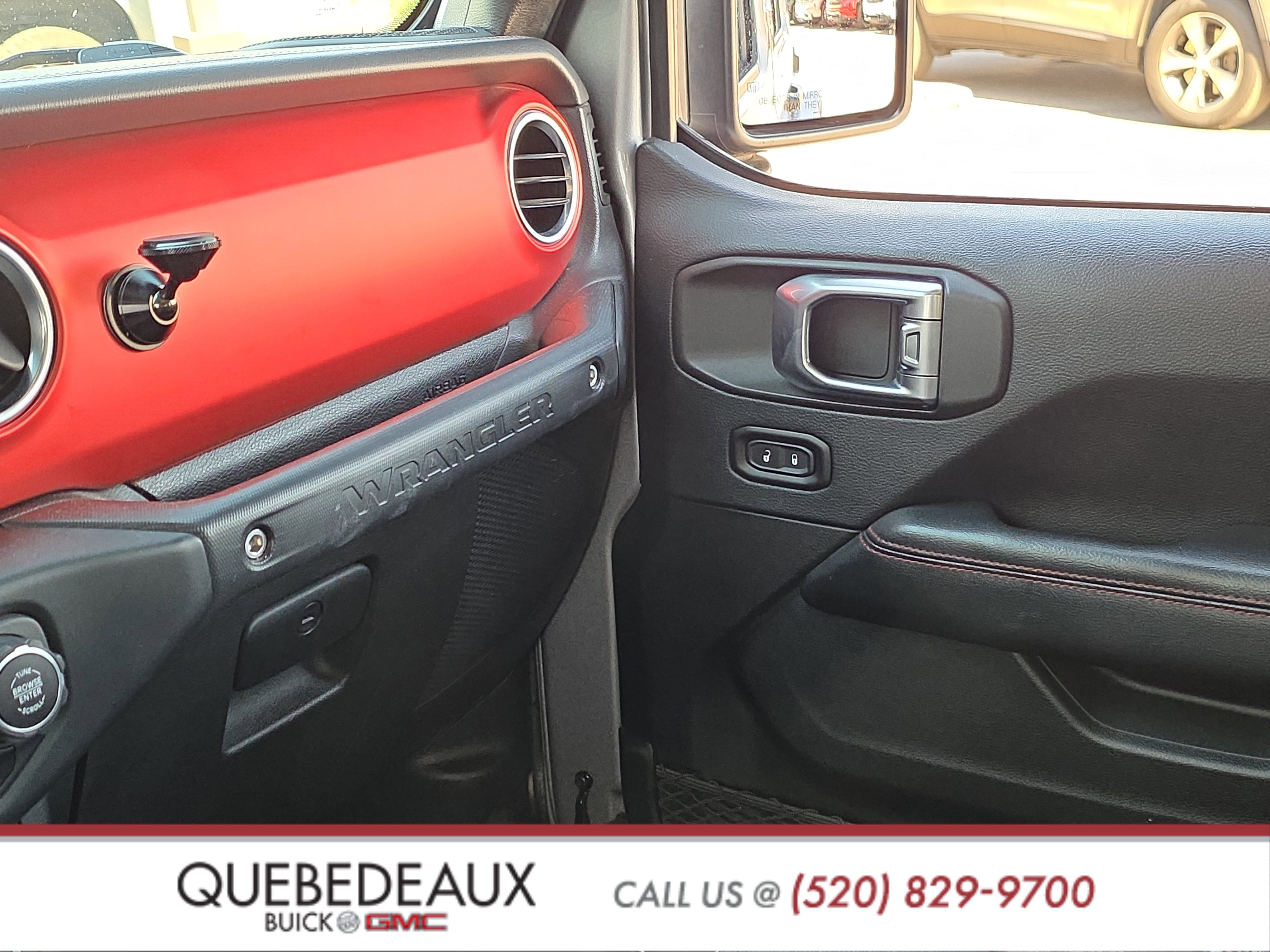Used 2018 Jeep Wrangler Unlimited Rubicon AWD/4WD image 24