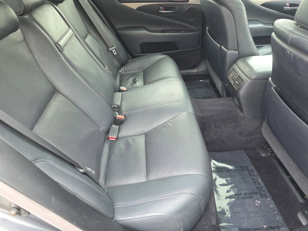 Used 2014 Lexus LS 460 AWD image 13