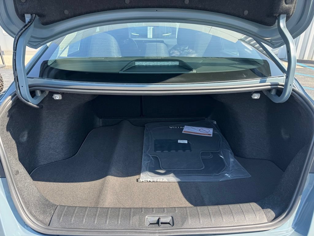 New 2027 Nissan Sentra SV w/ Floor Mat Package FWD image 22