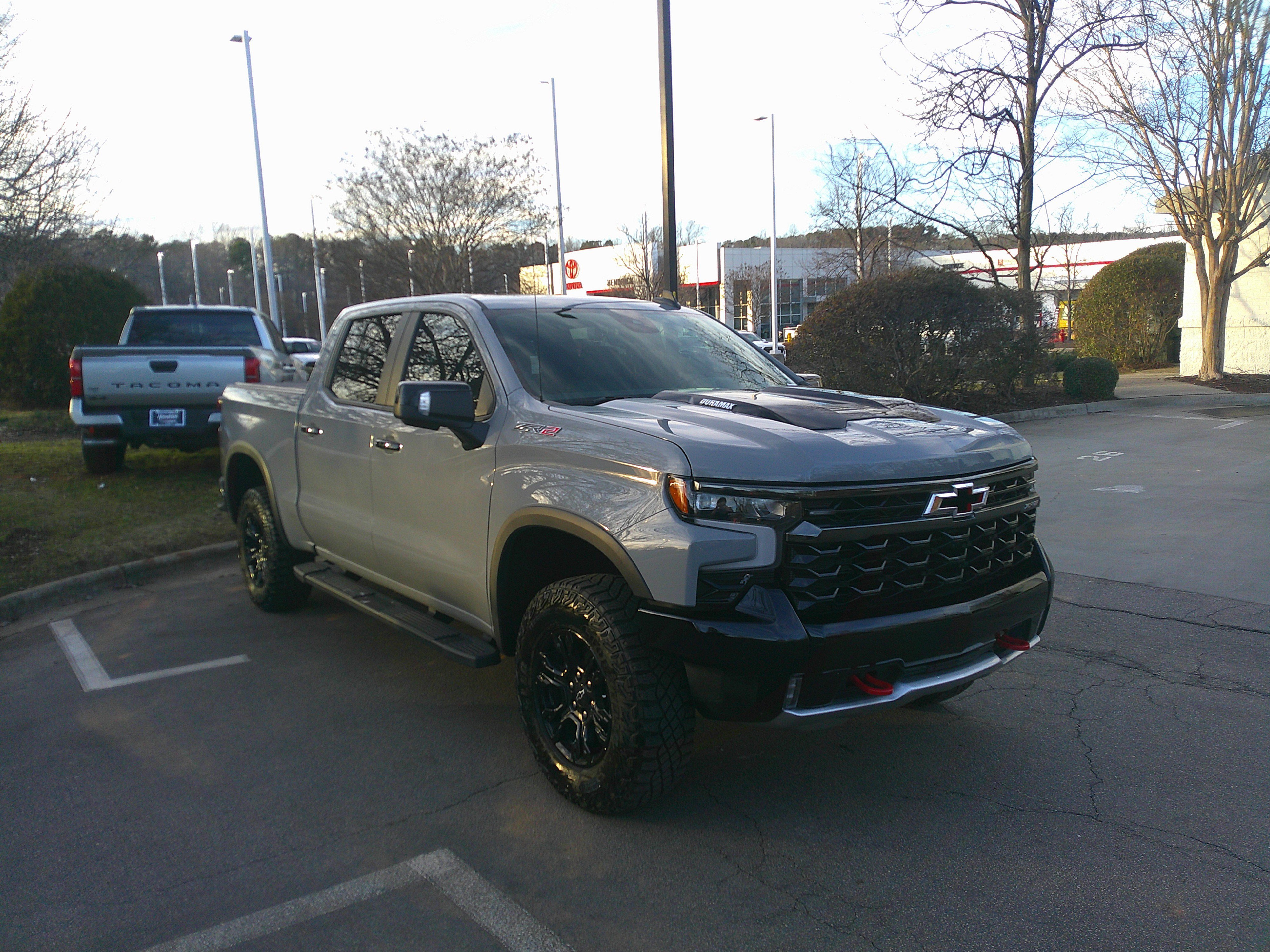 Used 2024 Chevrolet Silverado 1500 ZR2 w/ Technology Package image 2