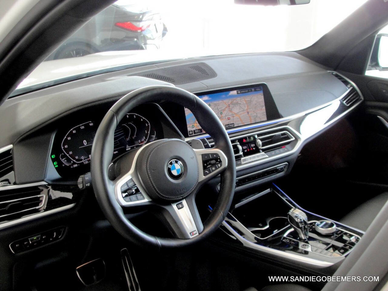 Used 2022 BMW X7 xDrive40i w/ M Sport Package image 24